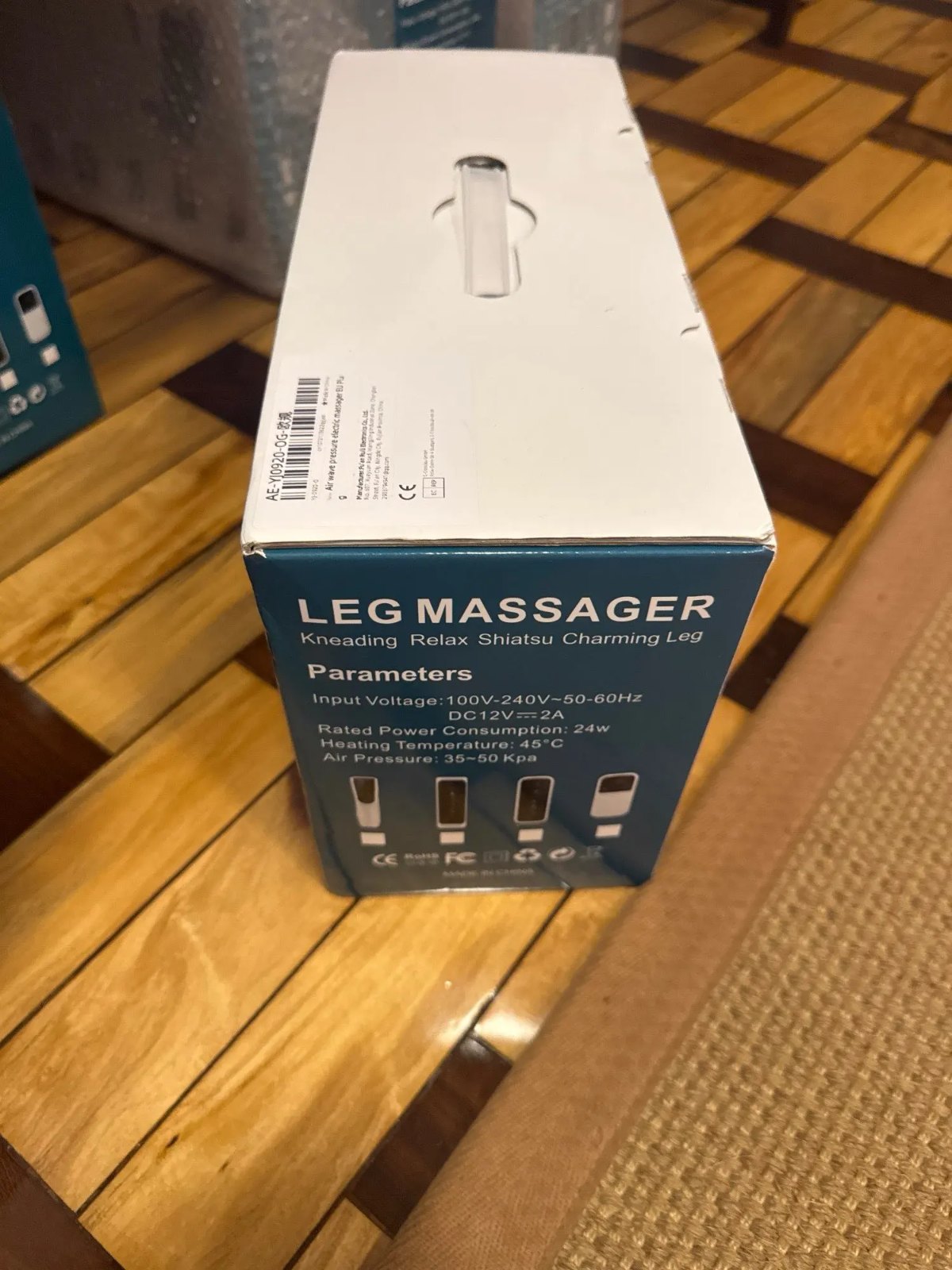 Customer photo of the massager package