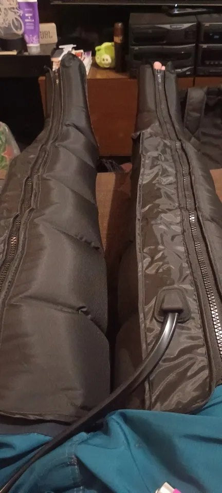Customer photo wearing both Long boots